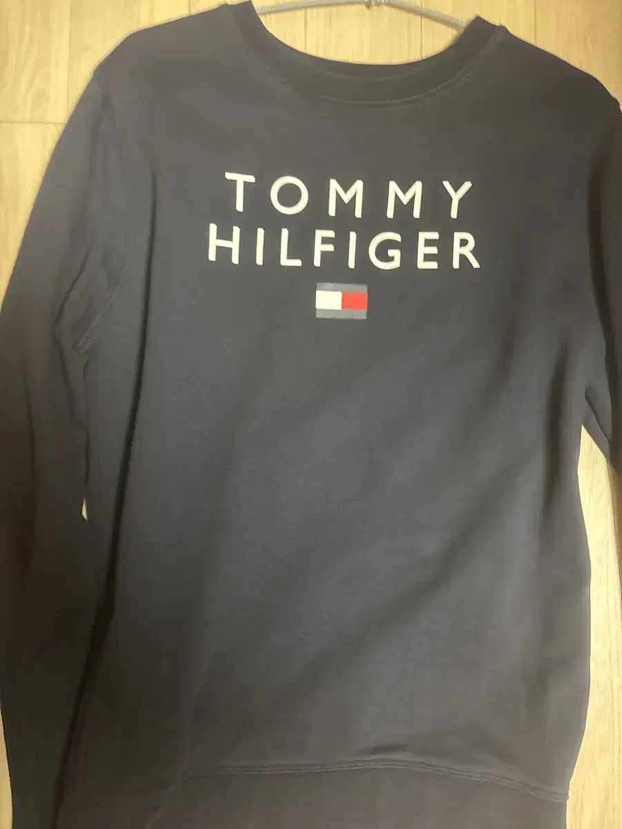 Tommy HILFIGER 맨투맨